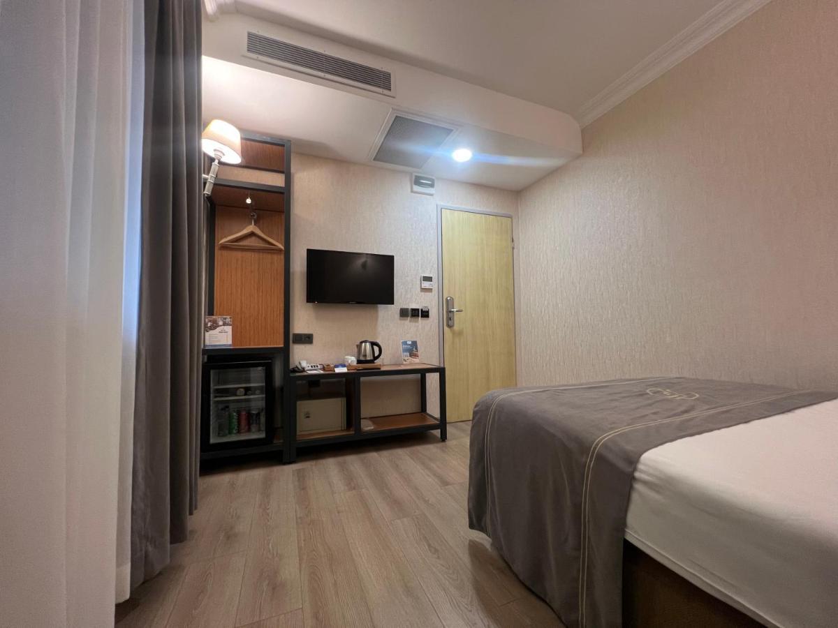 Fuar Hotel Istambul Exterior foto